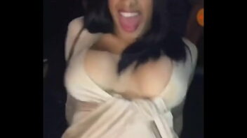 Cardi b tetas