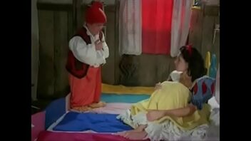 Blancanieves y los 7 enanitos sexo