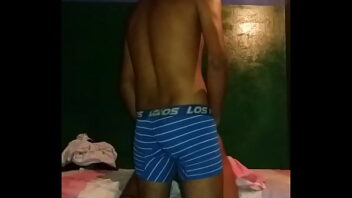 Videos porno gay chicos con penes enormes