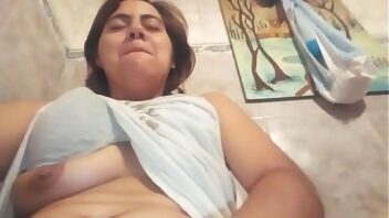 Sexo de mujer con perros